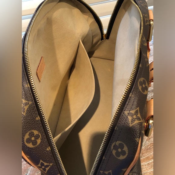 Authentic Louis Vuitton Manhattan Bag - Picture 2 of 4